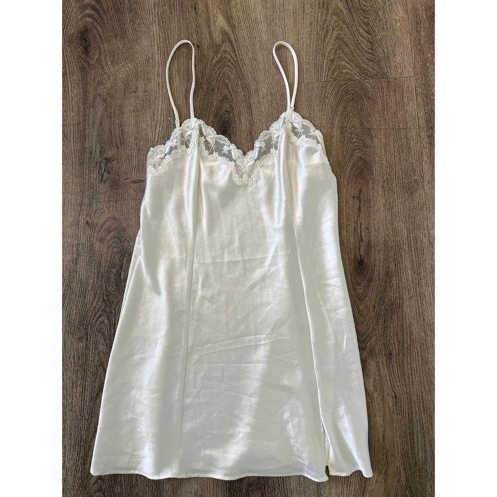 Vintage Victoria's Secret Medium Lace Slip Dress Chemise Y2K